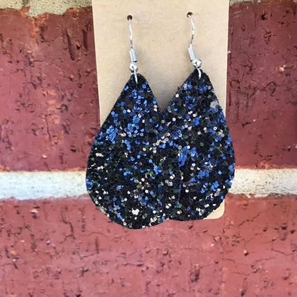 Handmade earrings - Picture 2 of 3